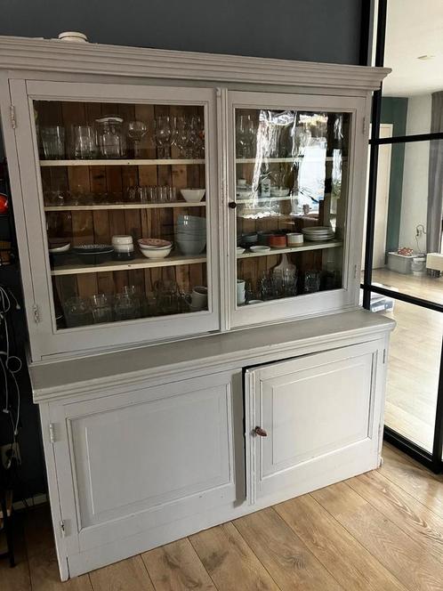 Grote oude buffetkast, Huis en Inrichting, Kasten | Buffetkasten, Gebruikt, 200 cm of meer, 150 tot 200 cm, 50 tot 75 cm, Ophalen