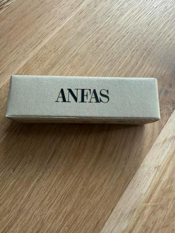 Mada anfas sample beschikbaar voor biedingen