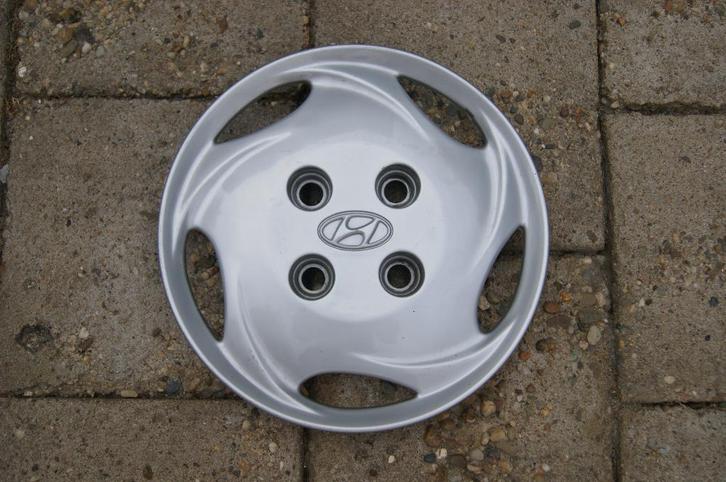 1 losse originele wieldop Hyundai Excel 13 inch (Model 2), Auto diversen, Wieldoppen, Gebruikt, Ophalen of Verzenden