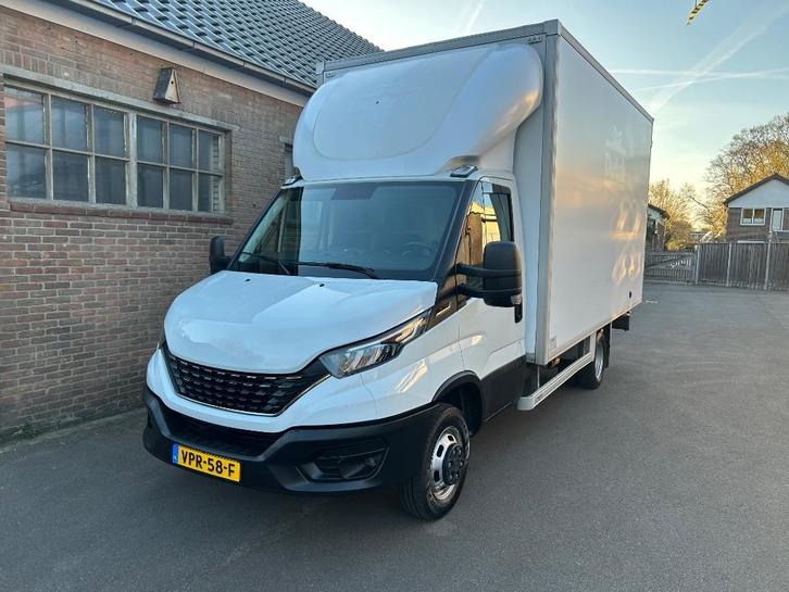 Iveco Daily 35C18 aut. 3.0 geïsoleerde bakwagen, weinig km., Auto's, Bestelauto's, Bedrijf, ABS, Achteruitrijcamera, Airbags, Android Auto