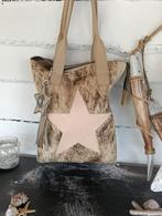 Lederen hand tas met echt vacht.., Sieraden, Tassen en Uiterlijk, Tassen | Damestassen, Ophalen of Verzenden, Zo goed als nieuw