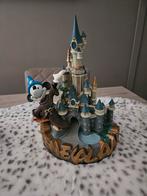 Disneyland parijs beeld met mickey. Collectors item, Verzamelen, Beelden en Beeldjes, Ophalen of Verzenden, Zo goed als nieuw