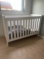 Bopita ledikant en commode met matras en matrasbeschermer, Ophalen, Zo goed als nieuw, Ledikant