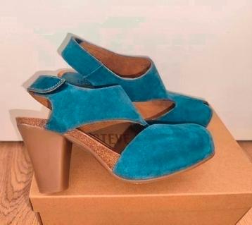 Mooie hakken Yokono 38 nieuw beschikbaar voor biedingen