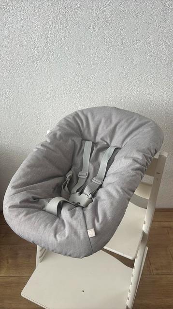 Stokke tripp trapp stoel newbornset grijs nieuw model beschikbaar voor biedingen