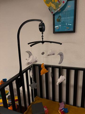 Mobiel baby Kiekepiep beschikbaar voor biedingen