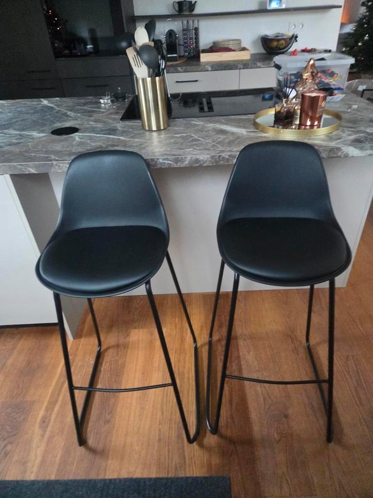 Mooie barkrukken, Huis en Inrichting, Barkrukken, Zo goed als nieuw, 60 tot 90 cm, 2 krukken, Ophalen