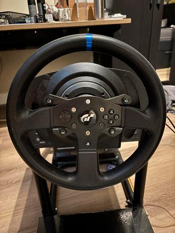 Trustmaster t300 Rs Gt met stoel beschikbaar voor biedingen