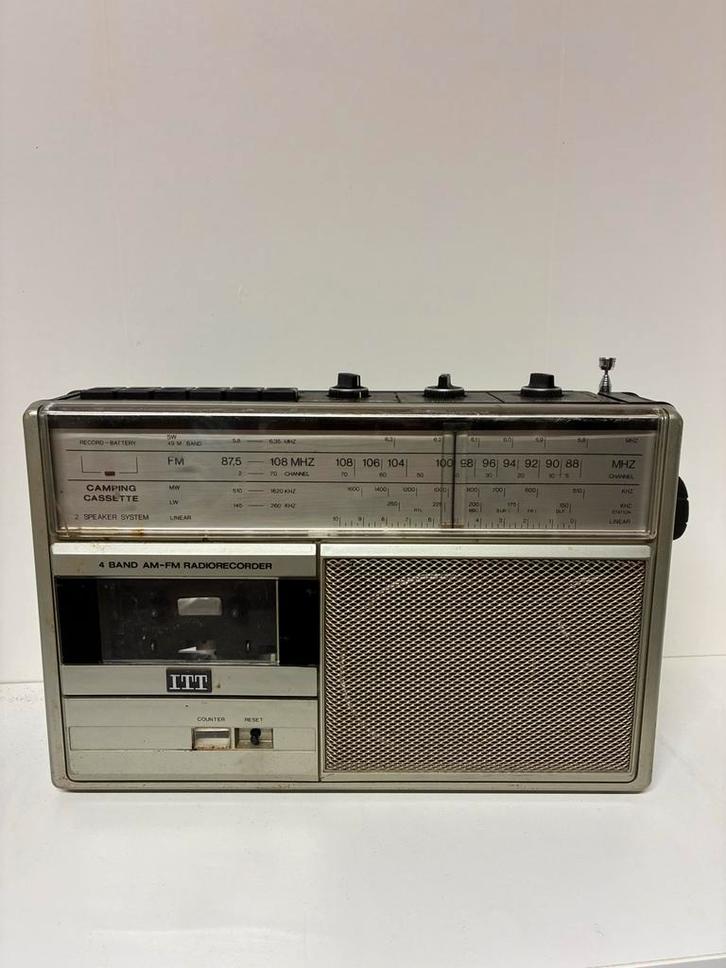 Vintage Radio met Cassettespeler, Audio, Tv en Foto, Radio's, Gebruikt, Radio, Met cd-speler, Ophalen of Verzenden