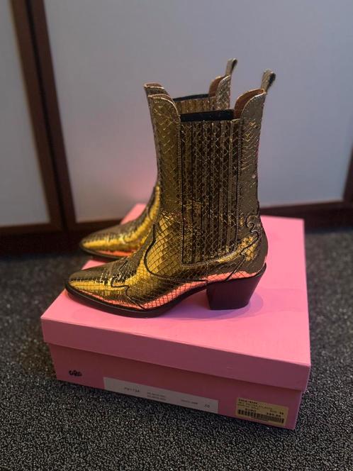 Mooie gouden kaarzen maat 36 van Paris Texas in Nieuwstaat, Kleding | Dames, Schoenen, Zo goed als nieuw, Lage of Enkellaarzen