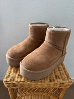 Classic Ultra Mini Playform Uggs Maat 41 - weinig gedragen, Kleding | Dames, Schoenen, Bruin, Ophalen of Verzenden, Pantoffels of Sloffen