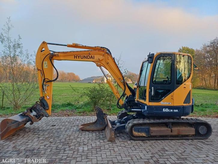Hyundai 60cr-9a | bj 2016 | 3740uur | Kantelstuk, Zakelijke goederen, Machines en Bouw | Kranen en Graafmachines, Graafmachine