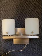 Wandlamp RVS met twee matglazen kapjes, Ophalen of Verzenden, Zo goed als nieuw, Glas
