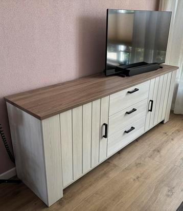 Haco Cardiff dressoir beschikbaar voor biedingen