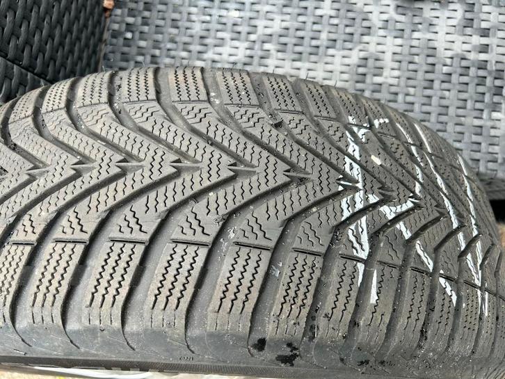 Vredestein Snowtrac 5 Winterbanden 205/55 R16, Auto-onderdelen, Banden en Velgen, Banden en Velgen, Winterbanden, 16 inch, 205 mm