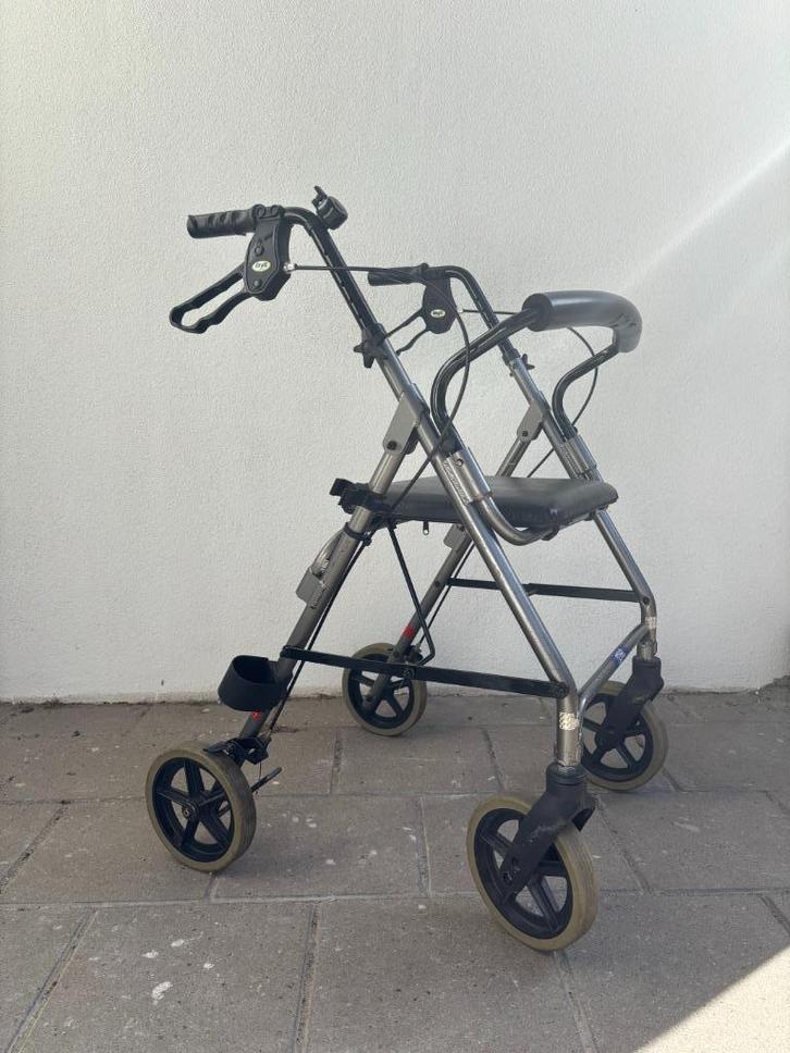 Rollator Days Lichtgewicht, Diversen, Rollators, Gebruikt, Lichtgewicht, Opvouwbaar, Ophalen