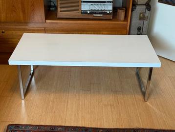 Vintage design salontafel van Pierre Guariche, Meurop beschikbaar voor biedingen
