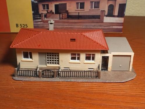 Quick B525 - Villa - OVP, Hobby en Vrije tijd, Modeltreinen | H0, Gebruikt, Brug, Tunnel of Gebouw, Gelijkstroom, Overige merken