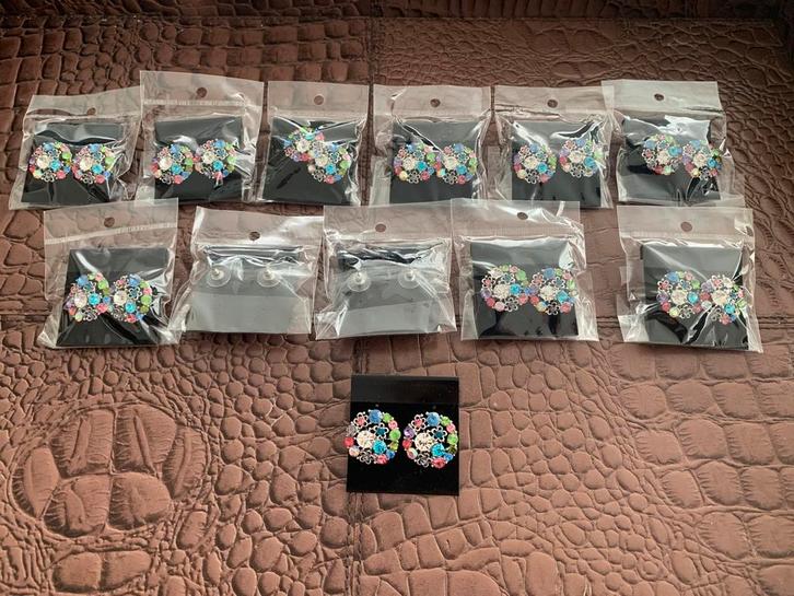 Partij 12 paar moor strass oorbellen O76, Sieraden, Tassen en Uiterlijk, Oorbellen, Nieuw, Overige materialen, Overige kleuren