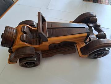 Houten sportauto  beschikbaar voor biedingen