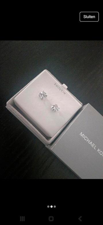 NIEUW in doos Michael kors oorbellen beschikbaar voor biedingen