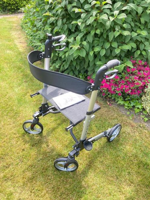 lichte, makkelijk opklapbare rollator, Diversen, Rollators, Zo goed als nieuw, Ophalen