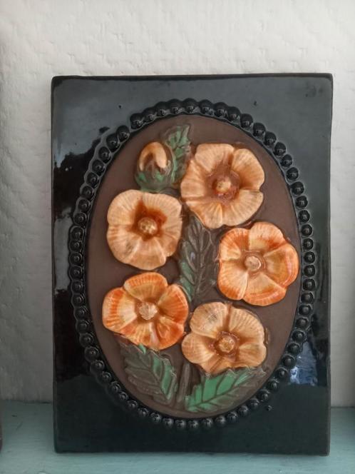Bloementegel van Jie Gantofta 17,50, Antiek en Kunst, Antiek | Wandborden en Tegels, Ophalen of Verzenden