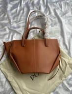 Polène Cyme Camel - Nieuwstaat, Sieraden, Tassen en Uiterlijk, Tassen | Damestassen, Ophalen of Verzenden, Nieuw, Bruin, Handtas