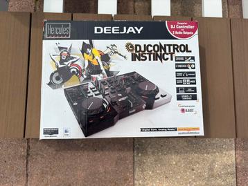  Hercules DJControl Instinct DJ Controller - Nieuw in Doos beschikbaar voor biedingen