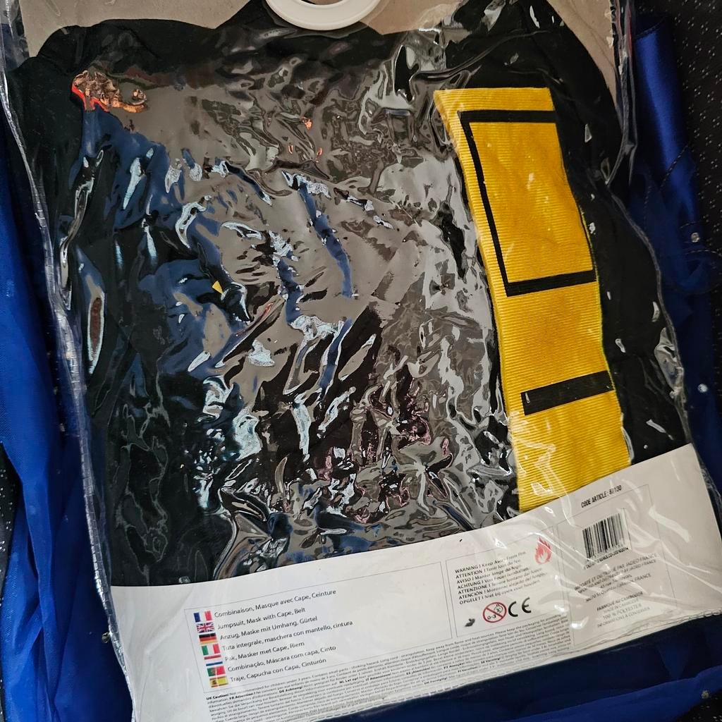 Bat Boy Kostuum - Nieuw in Verpakking, Kinderen en Baby's, Carnavalskleding en Verkleedspullen, Nieuw, Jongen of Meisje, 122 t/m 128