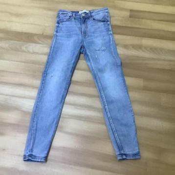 Stradivarius jeans mt 36 donkerblauw of lichtblauw beschikbaar voor biedingen