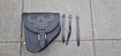 Leren zijtas softail skull, Motoren, Accessoires | Koffers en Tassen, Nieuw, Ophalen of Verzenden