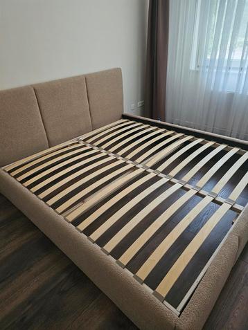 Tweepersoonsbed 180x200 teddy stoff beige