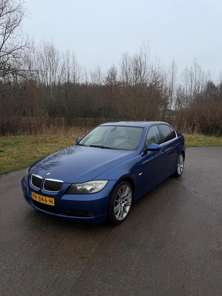 BMW 325i sedan, Auto's, BMW, Particulier, 3-Serie, ABS, Bluetooth, Elektrische ramen, Panoramadak, Stoelverwarming, Benzine, Sedan