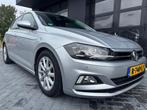 Volkswagen Polo 1.0 TSI Comfortline Camera CarPlay, Stof, Gebruikt, Met garantie (alle), Elektrische ramen