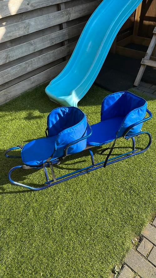 Duo slee met zitjes, Kinderen en Baby's, Speelgoed | Buiten | Sleeën, Zo goed als nieuw, Rugleuning, Ophalen