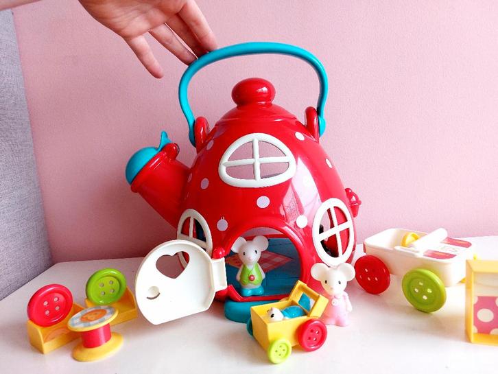 Happyland Kettle Cottage speelset van Early Learning Centre, Kinderen en Baby's, Speelgoed | Poppenhuizen, Zo goed als nieuw, Poppenhuis