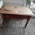 Oude tafel met lade, Ophalen