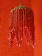Mooi hanglampje met rode kralen, Huis en Inrichting, Lampen | Hanglampen, Minder dan 50 cm, BOHO, Ophalen of Verzenden, Glas