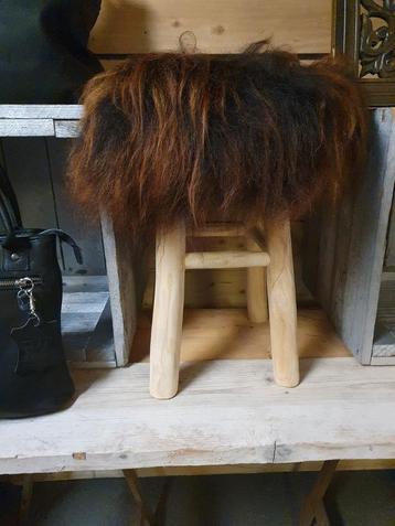 Teakhouten Krukjes met Yslands Schaap div kleuren in de Shop beschikbaar voor biedingen