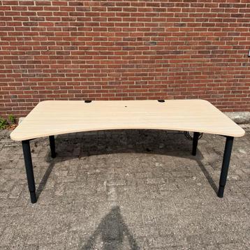 Verstelbaar Computerbureau 200 x 80-100 x 60-80cm beschikbaar voor biedingen