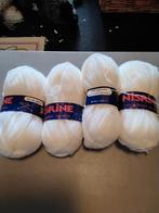 Witte Nisrine Wol - 4 Bollen, Ophalen of Verzenden, Zo goed als nieuw, Breien of Haken, Wol of Garen