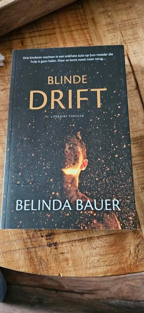 Belinda Bauer - Blinde drift, Boeken, Thrillers, Zo goed als nieuw, Nederland, Ophalen