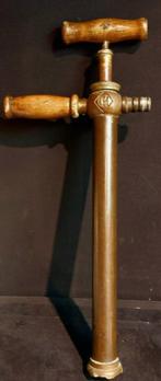 Antieke messinge wateropzuigpomp, Antiek en Kunst, Antiek | Gereedschap en Instrumenten, Ophalen of Verzenden