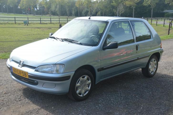 Peugeot 106 1.1 XT 2003 172.000 km, Auto's, Peugeot, Bedrijf, Airbags, Elektrische ramen, Radio, Startonderbreker, Benzine, Euro 3