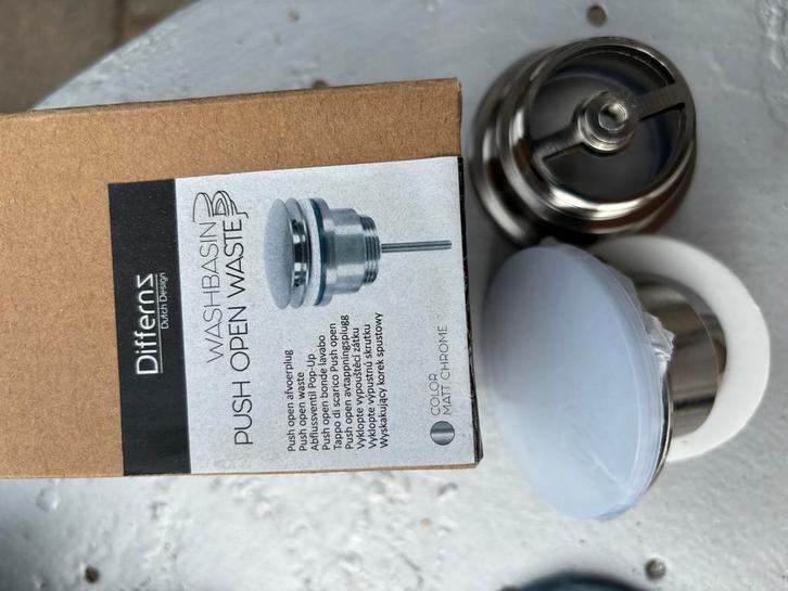 Nieuwe Afvoerplug & Accessoires - Loodgieter, Doe-het-zelf en Verbouw, Sanitair, Nieuw, Overige typen, Chroom, Ophalen