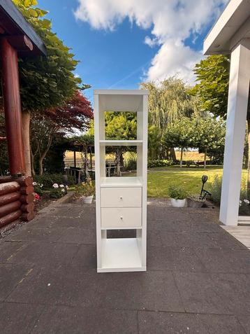 Ikea Kallax kast 4 vaks (met lade inzet) beschikbaar voor biedingen