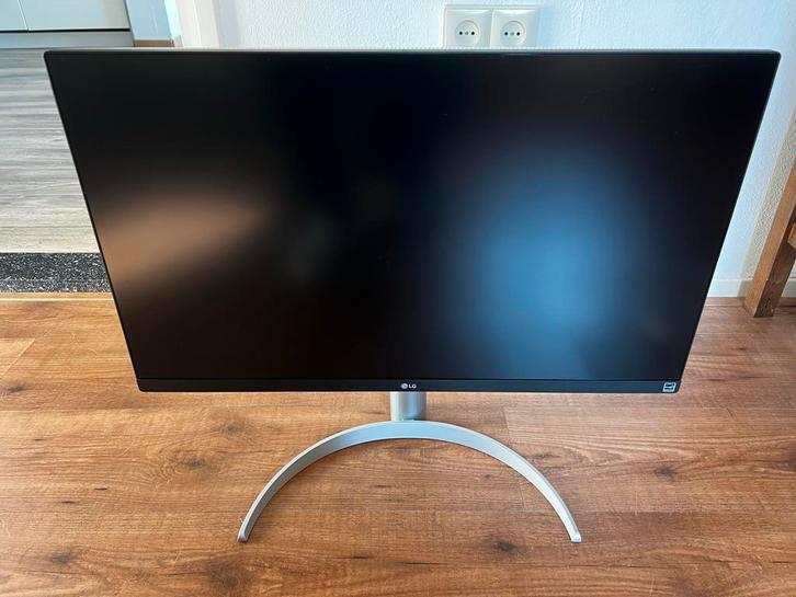 LG 4K USB-C Monitor, Computers en Software, Monitoren, Zo goed als nieuw, 60 Hz of minder, DisplayPort, HDMI, USB-C, Ingebouwde speakers
