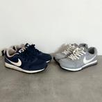 2x nike md runner maat 38 (donkerblauw, grijs), Kleding | Dames, Schoenen, Ophalen of Verzenden, Zo goed als nieuw, Sneakers of Gympen