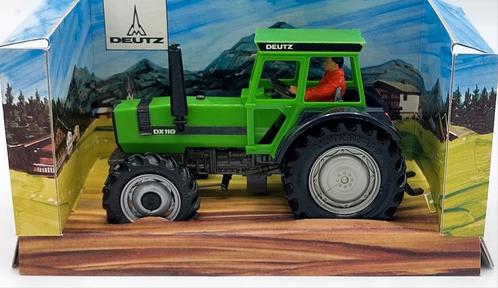 Deutz DX110, Hobby en Vrije tijd, Modelauto's | 1:32, Nieuw, Tractor of Landbouw, Britains, Ophalen of Verzenden